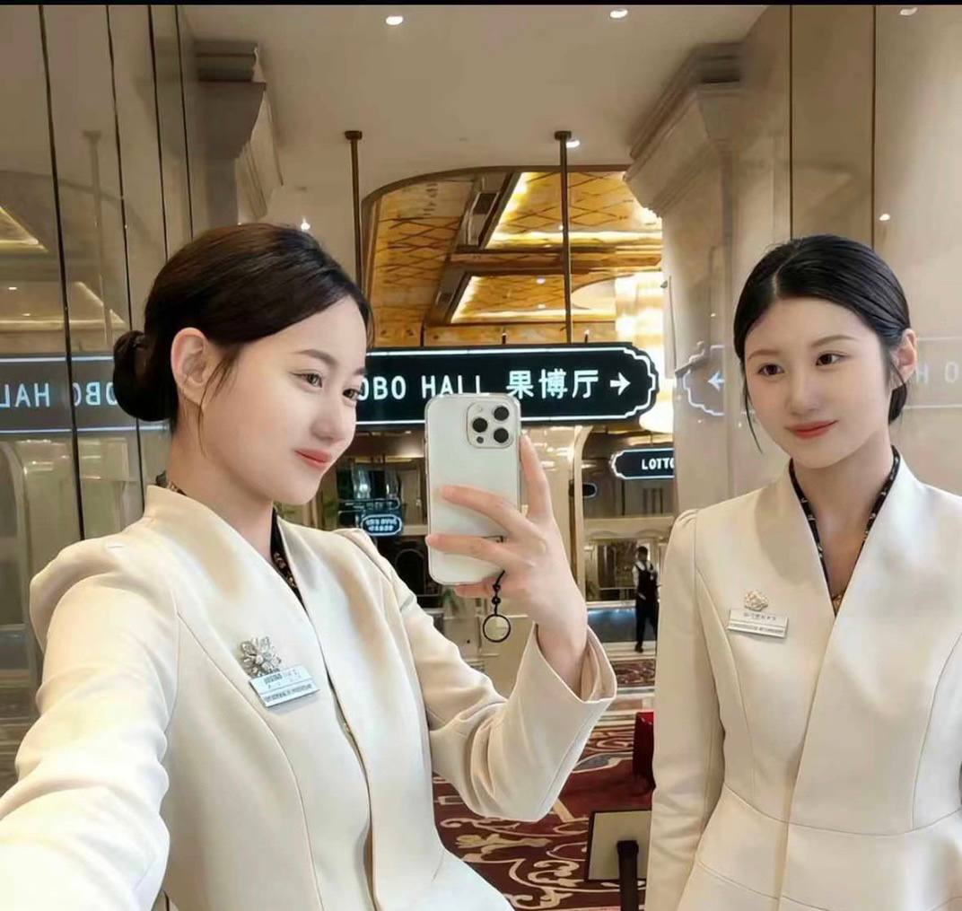 福布斯游戏原创合成游戏《元素炼金坊》